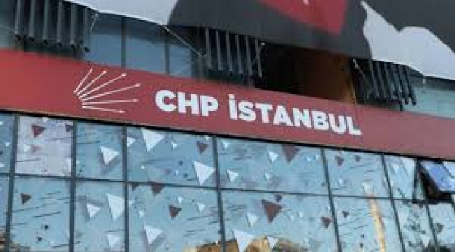 CHP İstanbul İl Başkanlığı önünde hareketli anlar! Polis binayı abluka altına aldı,