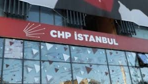 CHP İstanbul İl Başkanlığı önünde hareketli anlar! Polis binayı abluka altına aldı,