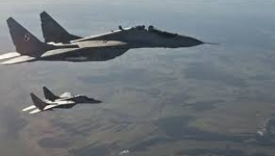 Tarihte bir ilk: NATO uçakları havalandı, Polonya üzerindeki Rus hava araçlarını vurdu