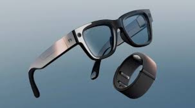 Zuckerberg yeni akıllı gözlüğünü tanıttı...