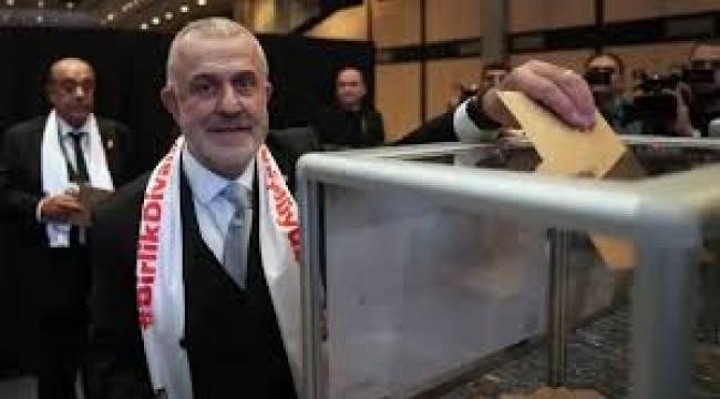Ahmet Ürkmezgil Beşiktaş'ın yeni divan başkanı seçildi!