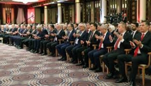 Cumhuriyet Resepsiyonundan flaş notlar: MHP'den kimse katılmadı