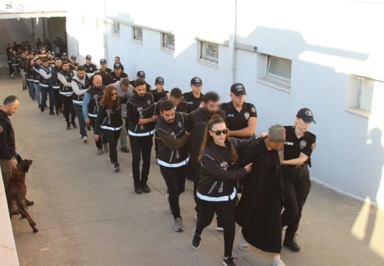  İşlemedikleri suç yok... Kanlı şebekeye darbe: 96 üyesi tutuklandı