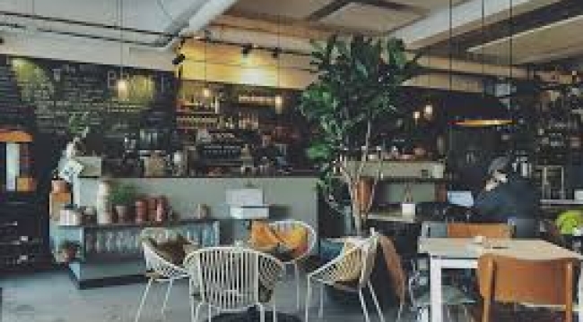 Kafe ve restoranlarda 'taksimetre' dönemi: Sipariş vermeyen müşterilerden yarım saatte bir ücret mi alınacak?