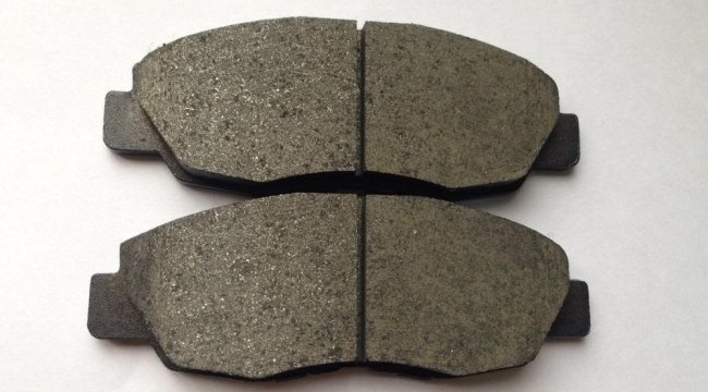 Fren Balatası Seçerken Nelere Dikkat Edilmeli? Ağır Vasıtalar İçin Kapsamlı Rehber