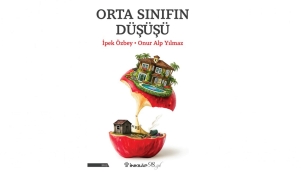 "Orta sınıf psikolojik ve kültürel olarak çöktü; yaşadığı en büyük kayıp gelir değil, itibar!"
