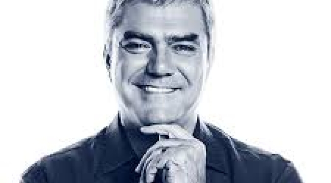  Yılmaz Özdil Bordo bere