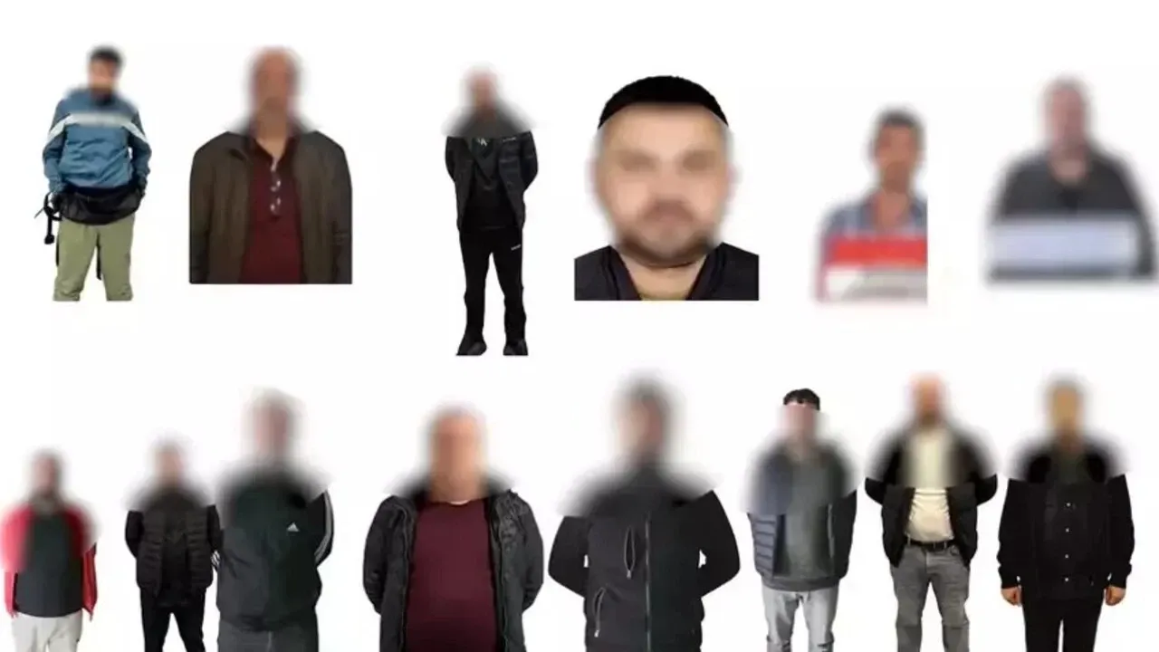 Bakan Yerlikaya duyurdu: 13'ü kırmızı bültenle aranan 14 suçlu Türkiye'ye getirildi!