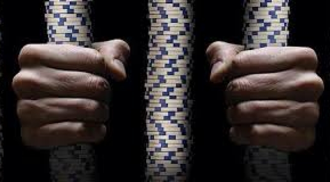 Çocuklar, gençler ve  aile tehlikede! Şöhret - servet - şehvet üçlemesi... 