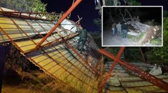 İstanbul için kritik saatler.. Çatılar uçtu, ağaçlar kökünden söküldü