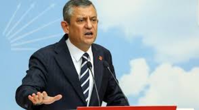 Özel'den bir acayip meydan okuma: Sana 1,5 milyon oy avans