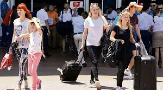 Türkiye'de yaşayan Ruslar, alışverişlerini ülkelerinden yapıyor