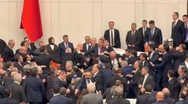 Meclis'te gergin anlar