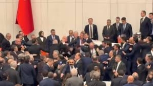 Meclis'te gergin anlar