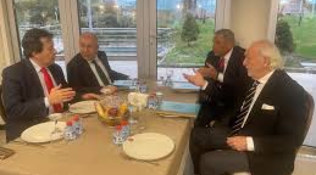 Özdağ'dan merkez sağ hamlesi