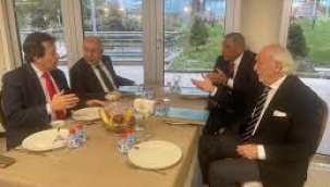 Özdağ'dan merkez sağ hamlesi