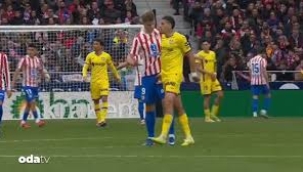 Futbolda 'penis' cezası: Kırmızı kart