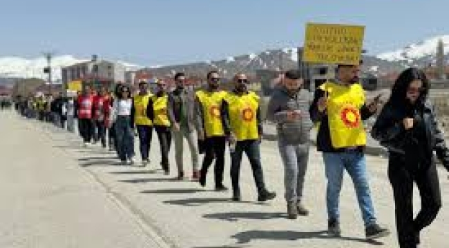 Ataşehir Belediyesi'ne gece yarısı operasyonu! Belediye Başkanı ve 21 kişi gözaltına alındı