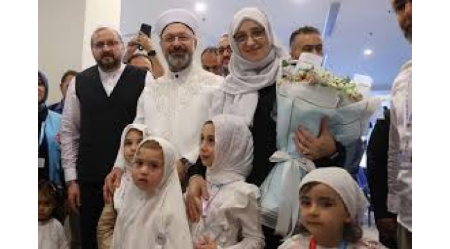 Galiba dindar nesil hikayemizde bir sorun var…