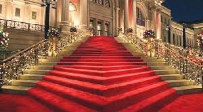 Met Gala 2026: Kırmızı halı sergiye dönüştü