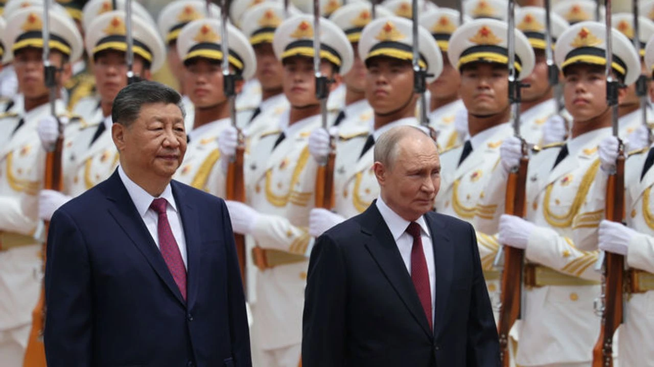 Şi ve Putin Pekin'de
