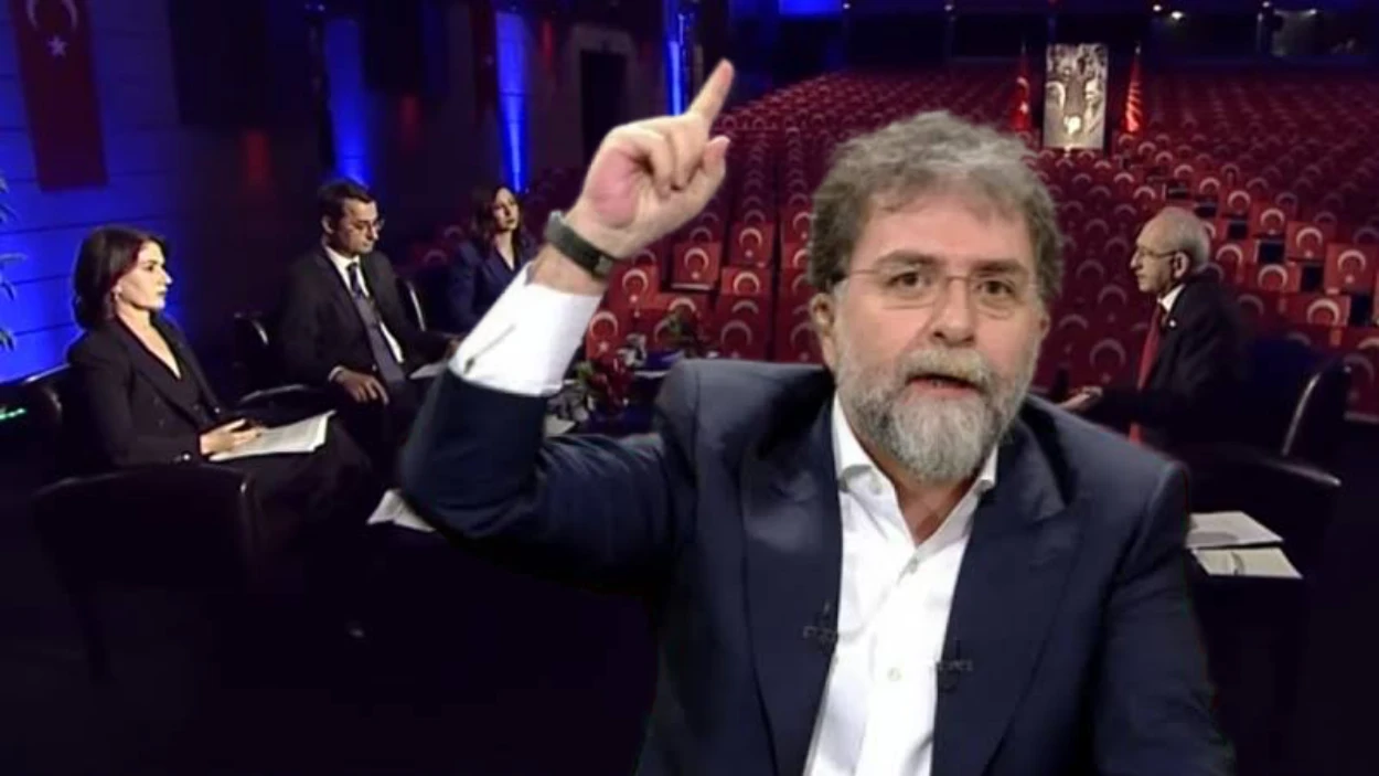 Ahmet Hakan Sözcü TV'yi topa tuttu