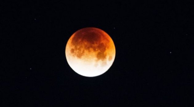21'inci yüzyılın en uzun 'Kanlı Ay Tutulması'