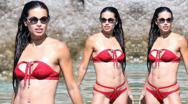 Adriana Lima kırmızı bikinisiyle stokları eritti