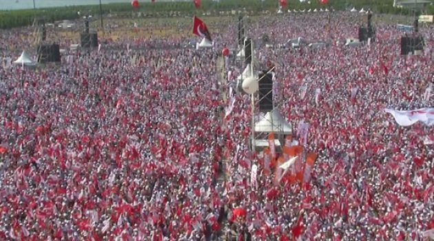 Ahmet Hakan: Bir AK Partili, kaç normal vatandaşa bedel?