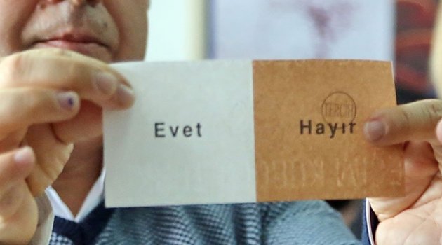 AKAM'ın sahibi Özkiraz: Mühürsüz oy pusulalarının tamamında 'Evet' çıktı
