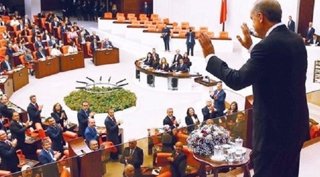 AKP'de Erdoğan'a oy vermeyecekler endişesi var; B planı için MHP'nin durumunu yokluyorlar