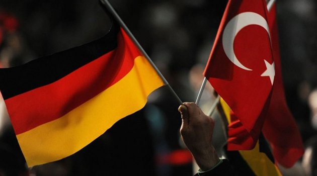Almanya'dan şok karar! 6 bin Türk sınır dışı ediliyor