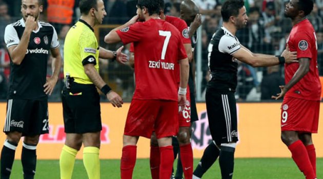 Beşiktaş Antalyaspor'u 3-0 yendi