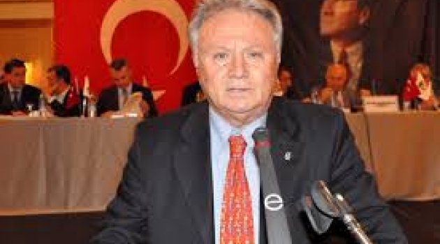 Beşiktaş'ta Divan Kurulu Başkanı Yalçın Karadeniz