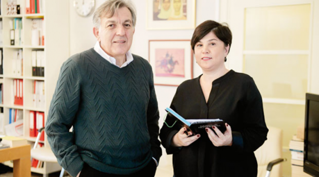 Bir partinin genel başkanı, başka bir partinin genel başkanının ülkeyi yönetmesini istiyor.