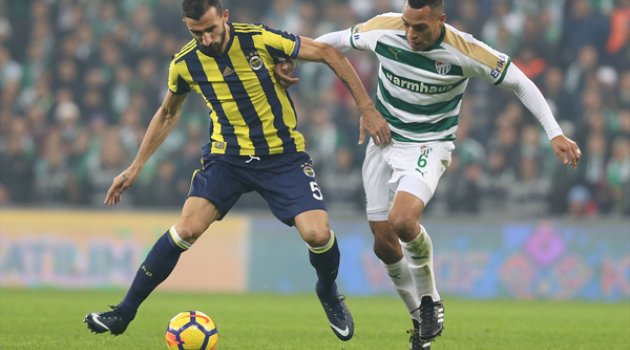 Bursaspor-Fenerbahçe maçı 0-1 kazandı