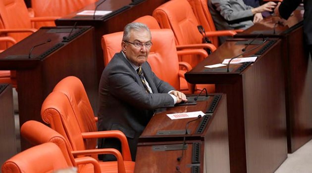 Deniz Baykal 'AKP'ye geçecek' iddialarına yanıt verdi