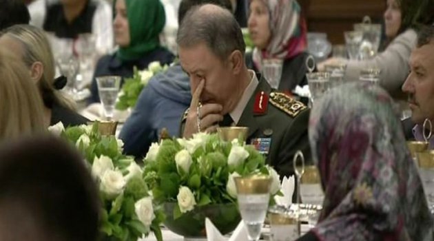 Erdoğan'ın o sözleri Hulusi Akar'ı duygulandırdı