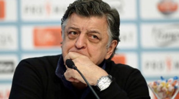 Fenerbahçeli Yöneticilerden Aziz Yıldırım'a: Sezon Sonuna Kadar Yılmaz Vural'ı Getirelim