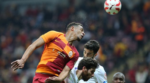 Finalist Akhisarspor Lider Galatasaray'ı 2-0 yendi