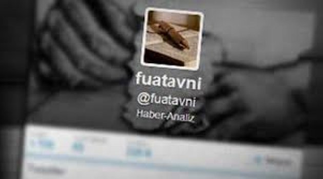 Fuat Avni: Toplum üzerinde telekinezi yapılıyor