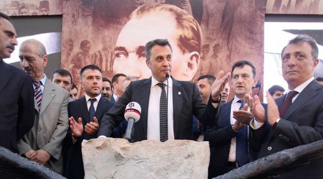 Futbolcu Tek.Direktör taraftar değil sadece sen Şampiyon yaptın Orman...