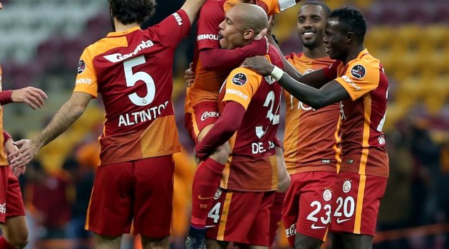 Galatasaray  Alanyaspor'u 5-1 yendi!