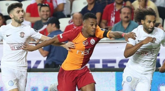 Galatasaray deplasmanda Antalyaspor'u yendi!