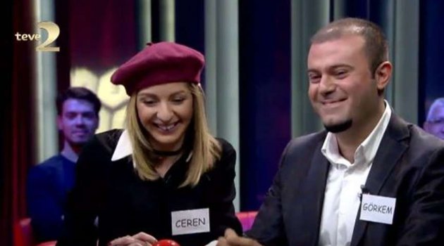 Gelecegi gören yarışmacı soruyu görmeden cevap verdi