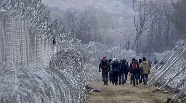 Guardian'da 'batı'ya uyarı: Türkiye'yi gözden çıkarmayın