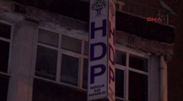 HDP Bağcılar İlçe Binası'na baskın