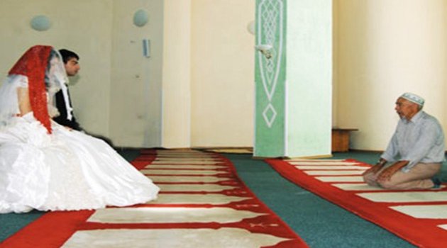 İmam hatipli gençler kendi aralarında ailelerinden habersiz imam nikahı kıyıyor