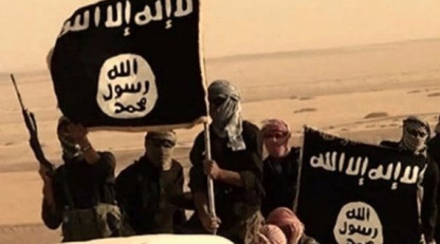 IŞİD, Musul'un kapısına 20 kesilmiş kafa astı