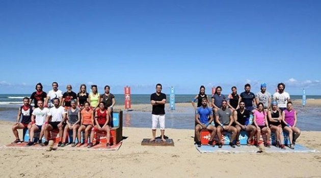 İşte Survivor'da namaz kılan yarışmacılar